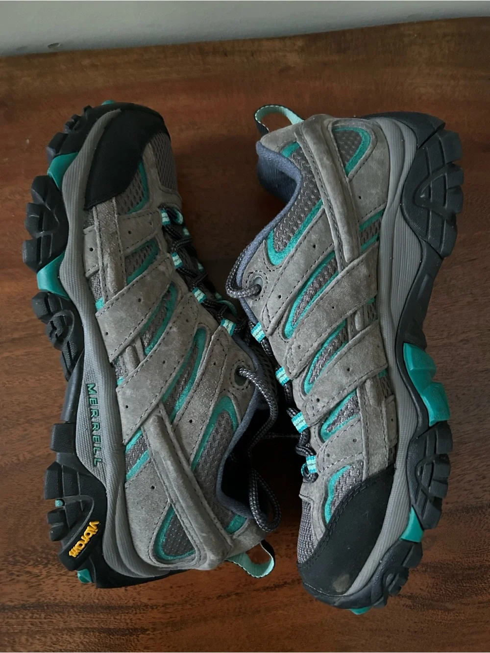 Merrell Moab 2 vent suede EUC hiking shoes
